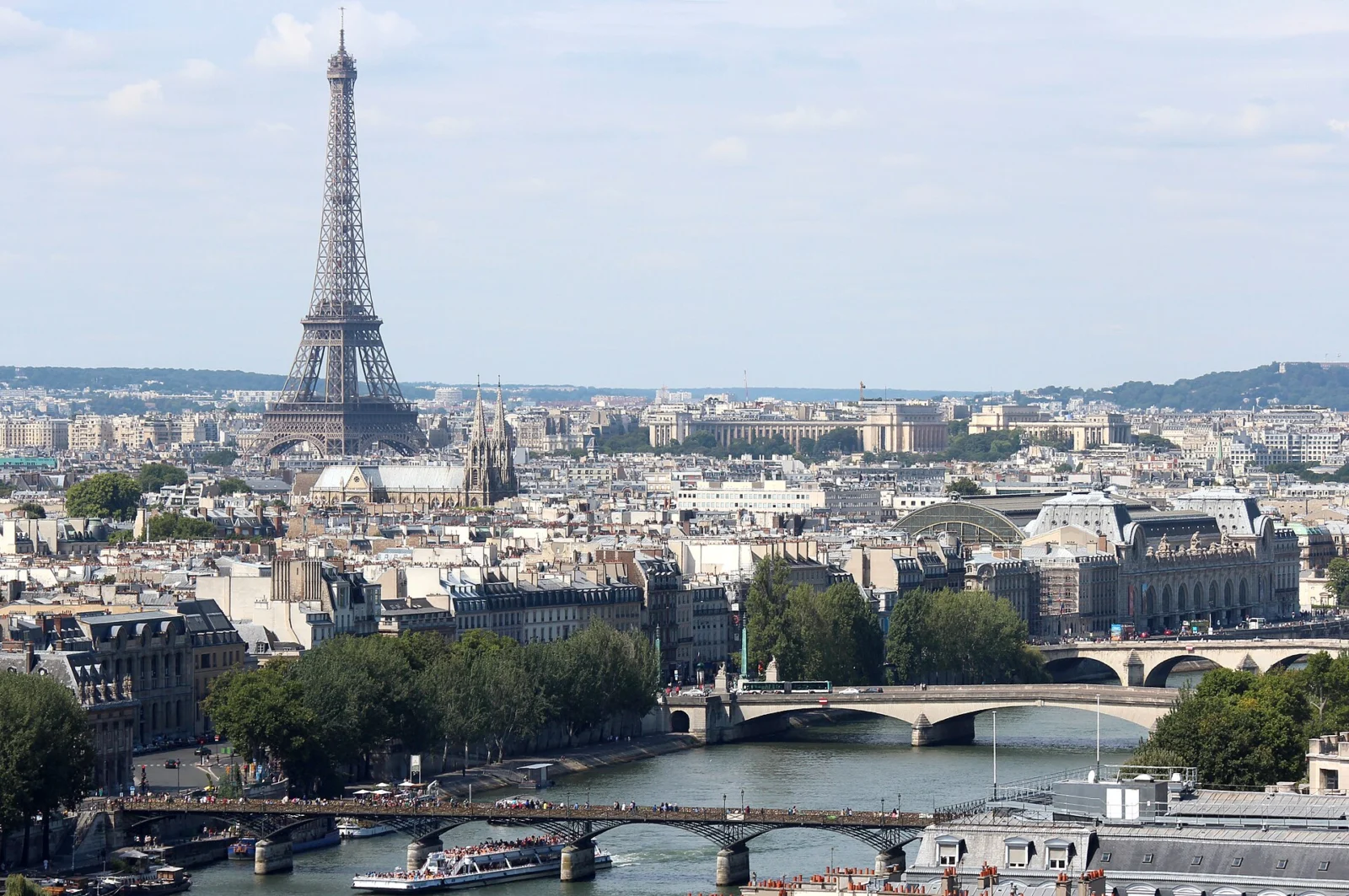 5 days in Paris: the Seine and the Eiffel Tower from Tour Saint-Jacques