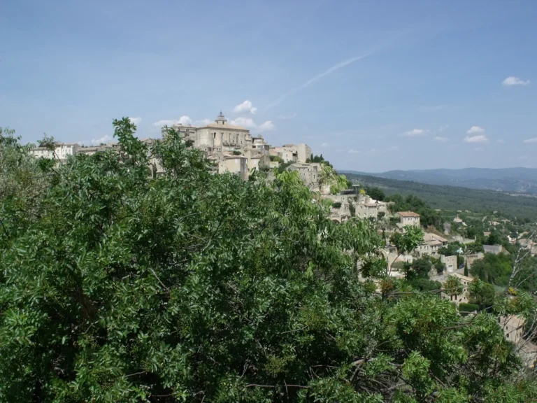 South of France itinerary: the hilltop village of Gordes in the Luberon