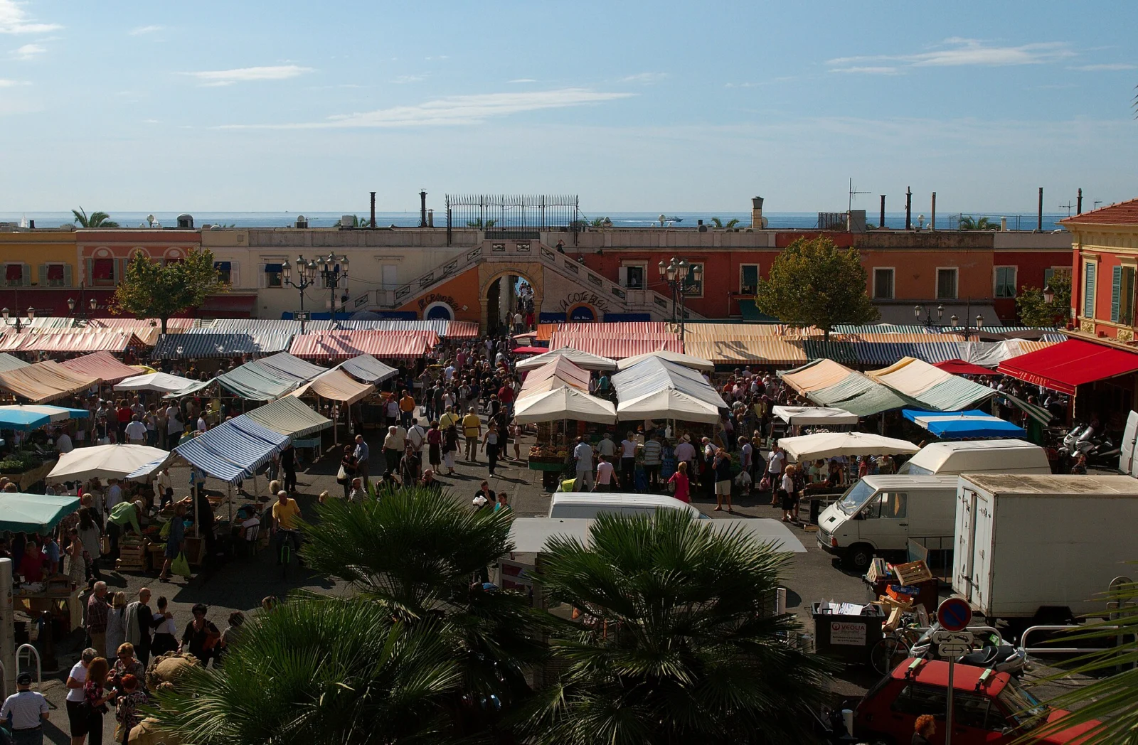 Things to do in Nice: the Cours Saleya market in the old town